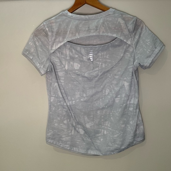 Under Armour Fitted T-Shirt - Picture 4 of 5